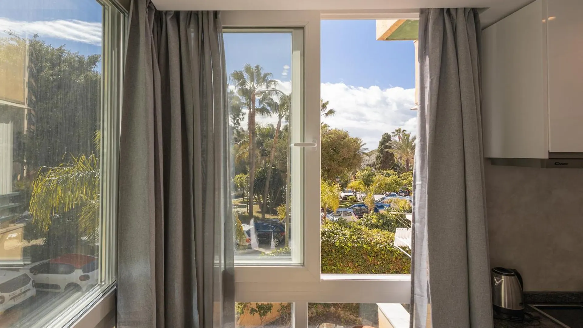 Apartment C45 Fabulous Suite Close To The Sea Malaga